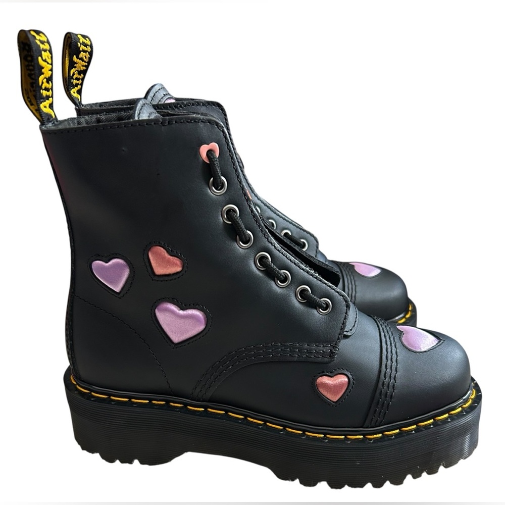 NWOB Dr. Martens Sinclair Leather Heart Platform Boots SZ 8 - Picture 3 of 5